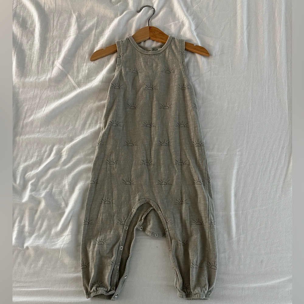 Rylee + Cru, sleeveless jumpsuit, pistachio color